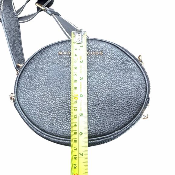 Marc Jacobs Black Pebbled Leather Round Crossbody Bag - Picture 5 of 12